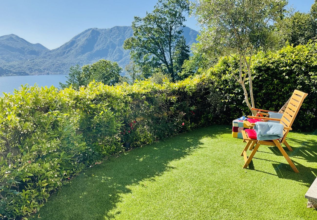 Ferienwohnung in Ghiffa - Doris apartment with lake view in Ghiffa