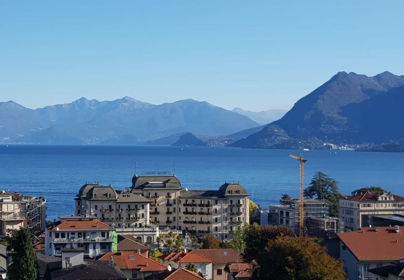 Ferienwohnung in Stresa - Terrace Lake View apt. in Stresa with  lake view