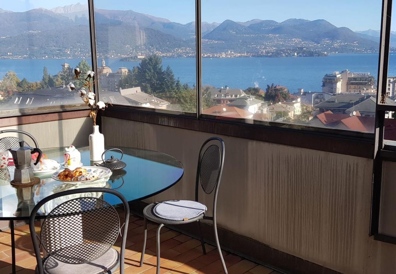 Ferienwohnung in Stresa - Terrace Lake View apt. in Stresa with  lake view