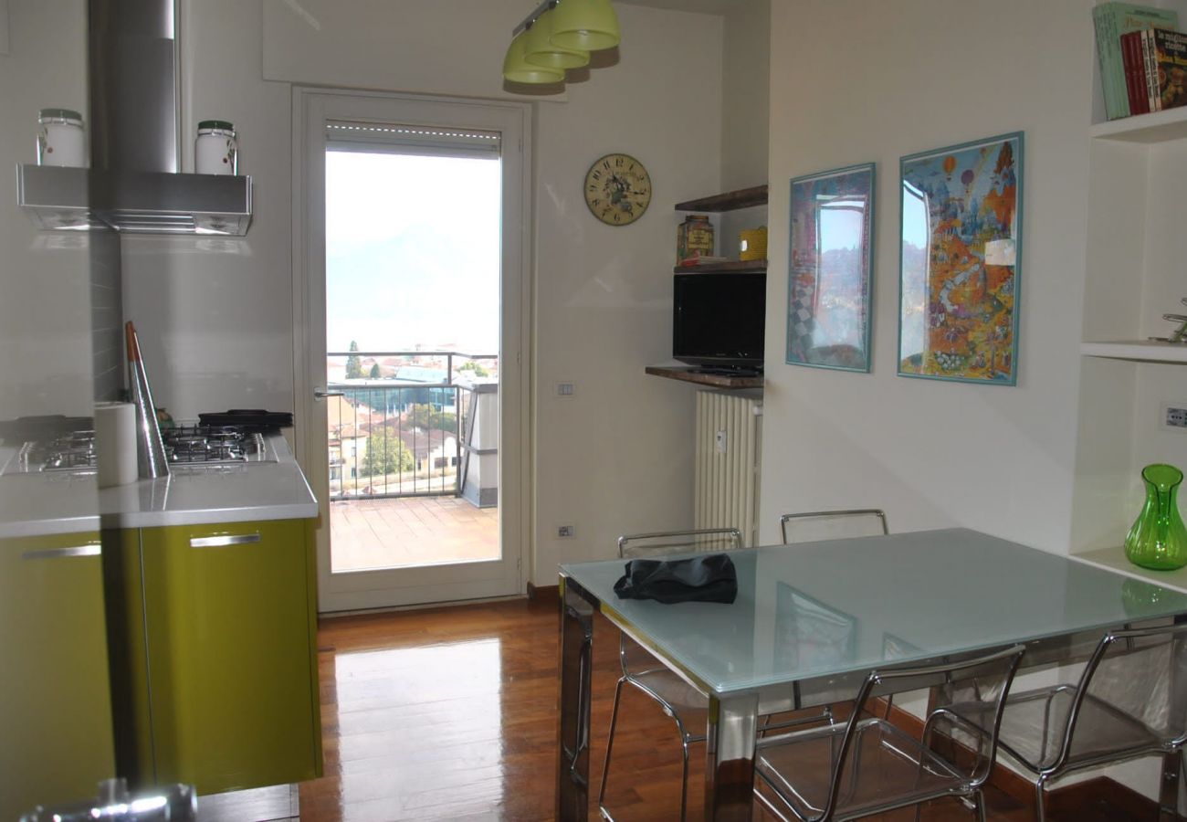 Ferienwohnung in Stresa - Terrace Lake View apt. in Stresa with  lake view