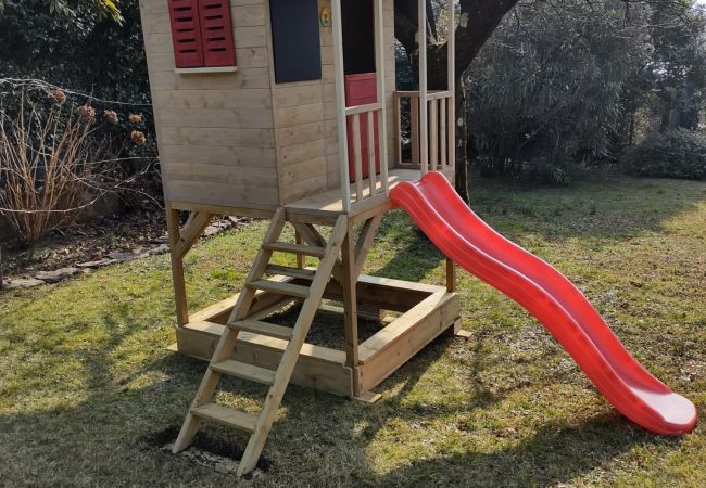 Ferienwohnung in Verbania - Ines apartment in villa with garden and small pool Ferienwohnung in Verbania - Ines apartment in villa with garden and small pool