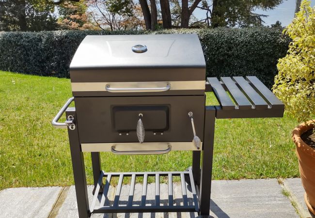 Ferienwohnung in Verbania - Ines apartment in villa with garden and small pool Ferienwohnung in Verbania - Ines apartment in villa with garden and small pool