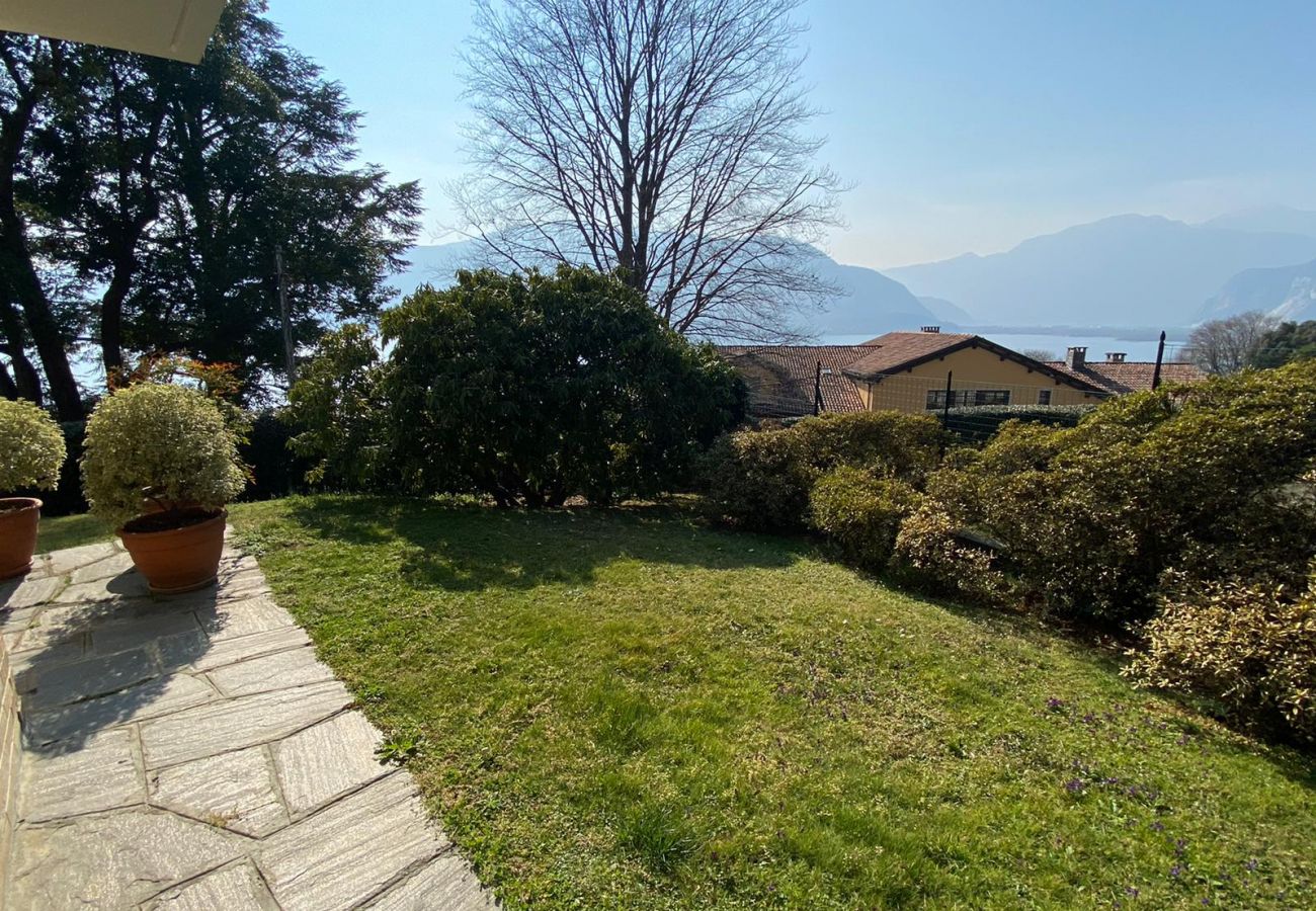 Ferienwohnung in Verbania - Ines apartment in villa with garden and small pool