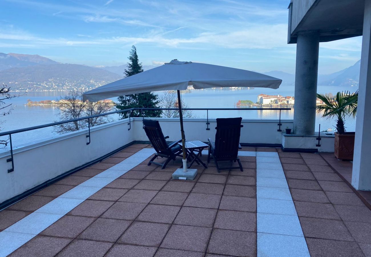 Ferienwohnung in Stresa - Lauren luxury apartment in Stresa with terrace lak