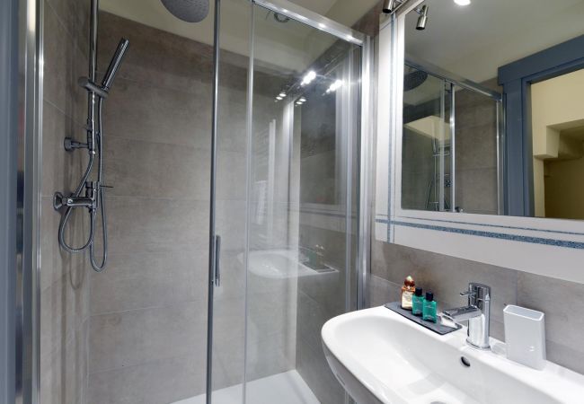 Villa in Baveno - Luxury Villa Olga in Stresa Villa in Baveno - Luxury Villa Olga in Stresa