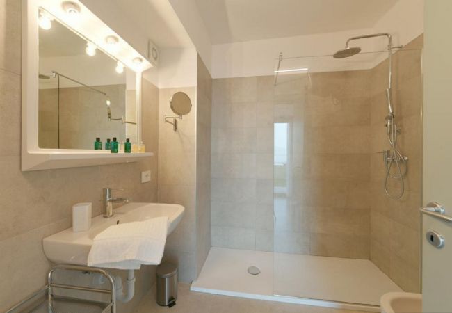 Ferienwohnung in Baveno - Palm apartment in Baveno with lake view Ferienwohnung in Baveno - Palm apartment in Baveno with lake view