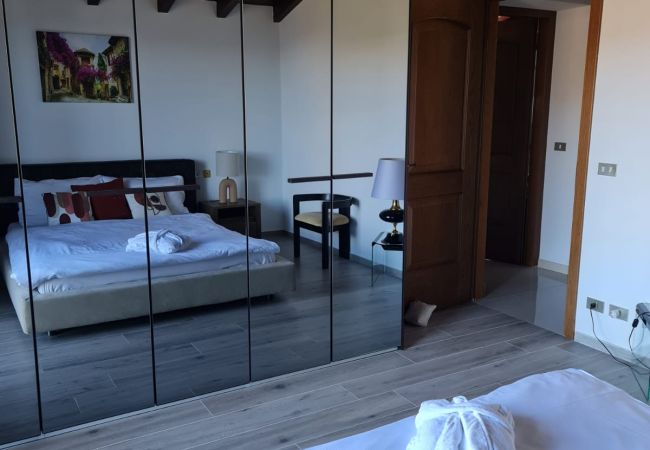 Ferienwohnung in Meina - Penthouse Andrea apartment with private pool Ferienwohnung in Meina - Penthouse Andrea apartment with private pool