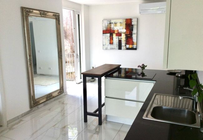 Ferienwohnung in Baveno - Isole apartment with pool and lake view in Baveno Ferienwohnung in Baveno - Isole apartment with pool and lake view in Baveno