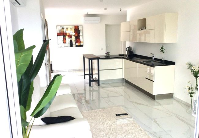 Ferienwohnung in Baveno - Isole apartment with pool and lake view in Baveno Ferienwohnung in Baveno - Isole apartment with pool and lake view in Baveno