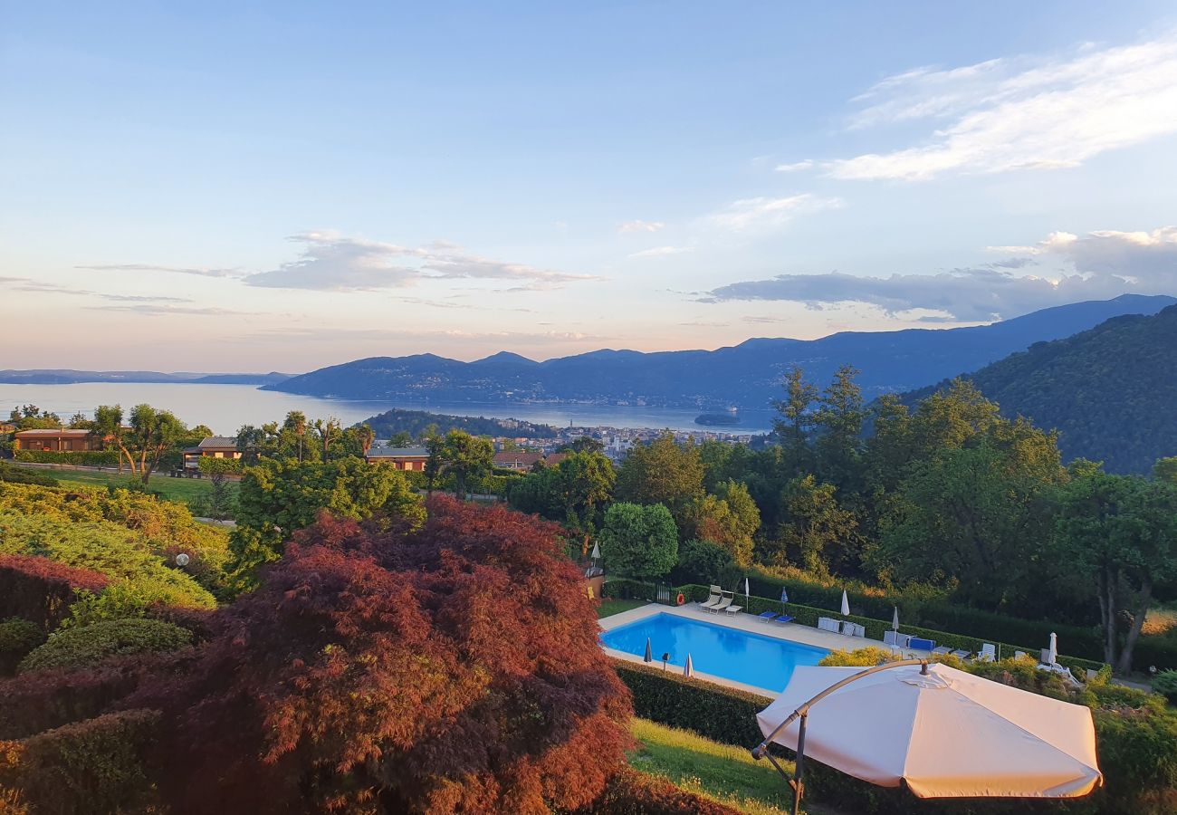 Ferienwohnung in Vignone - Primavera apartment with lake view in residence