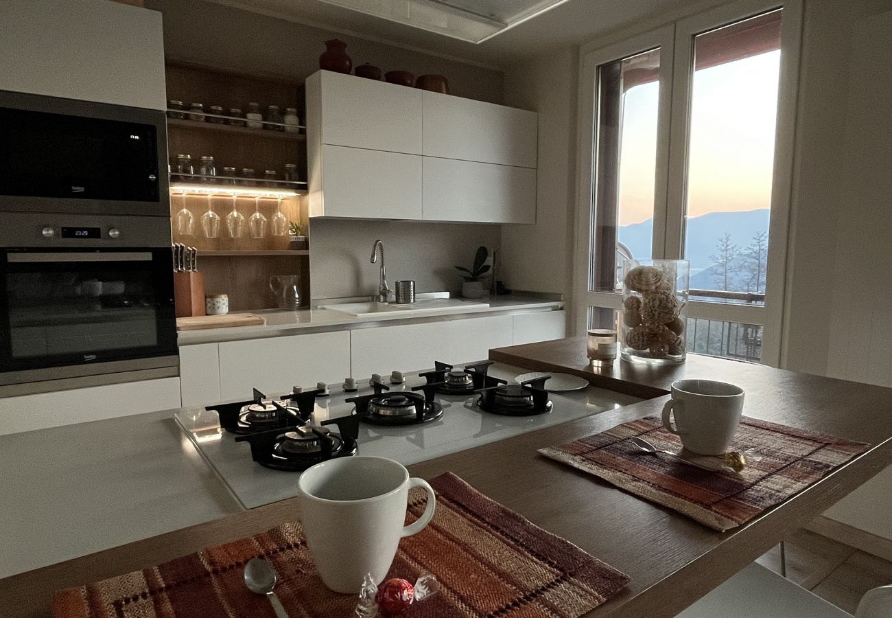 Ferienwohnung in Vignone - Primavera apartment with lake view in residence