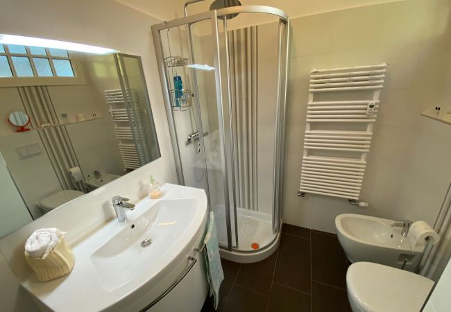 Ferienwohnung in Oggebbio - Gardenia apartment in Oggebbio with lake view Ferienwohnung in Oggebbio - Gardenia apartment in Oggebbio with lake view