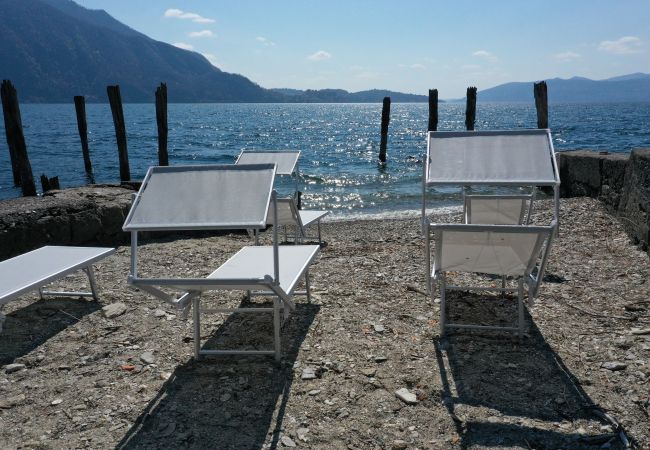 Villa in Ghiffa - Fiorina charming villa with private beach Villa in Ghiffa - Fiorina charming villa with private beach