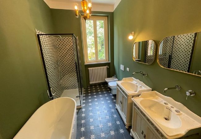 Villa in Ghiffa - Fiorina charming villa with private beach Villa in Ghiffa - Fiorina charming villa with private beach