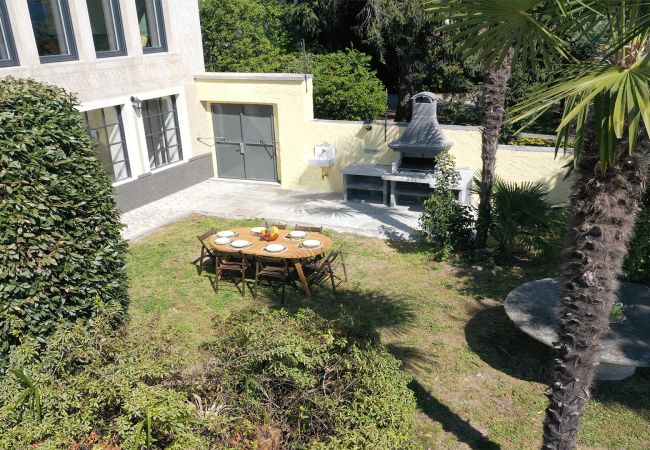 Villa in Ghiffa - Fiorina charming villa with private beach Villa in Ghiffa - Fiorina charming villa with private beach