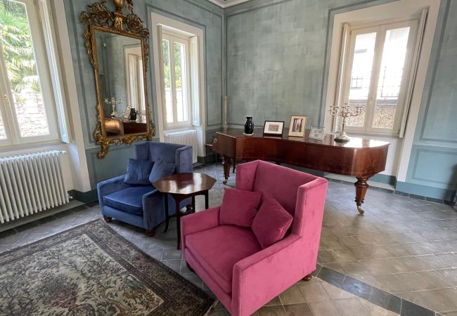 Villa in Ghiffa - Fiorina charming villa with private beach Villa in Ghiffa - Fiorina charming villa with private beach