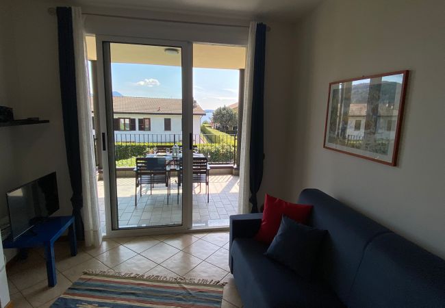 Ferienwohnung in Feriolo - Melograno apartment in Feriolo with terrace Ferienwohnung in Feriolo - Melograno apartment in Feriolo with terrace