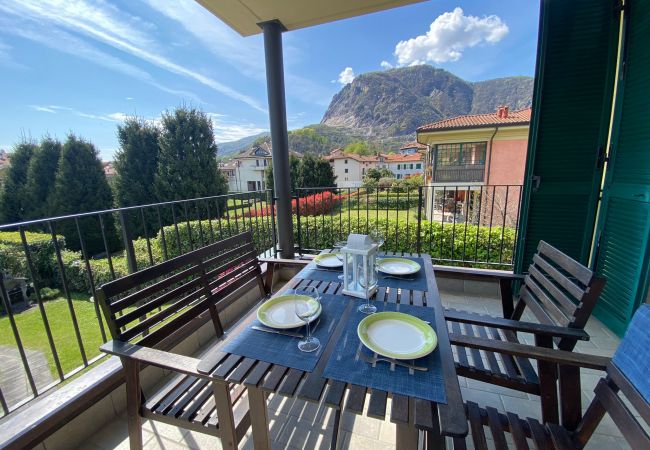 Ferienwohnung in Feriolo - Melograno apartment in Feriolo with terrace Ferienwohnung in Feriolo - Melograno apartment in Feriolo with terrace