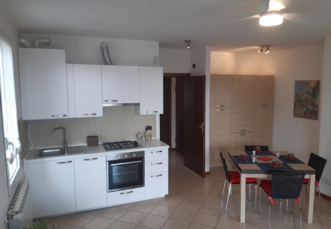 Ferienwohnung in Feriolo - Melograno apartment in Feriolo with terrace Ferienwohnung in Feriolo - Melograno apartment in Feriolo with terrace