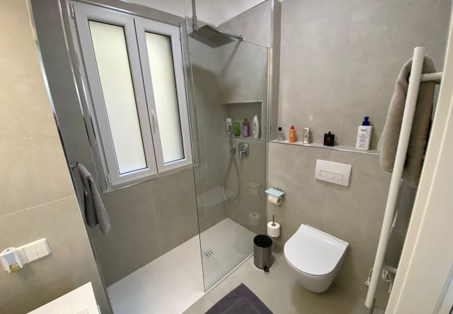 Ferienwohnung in Stresa - Blue Lake apartment with pool and lake view Ferienwohnung in Stresa - Blue Lake apartment with pool and lake view