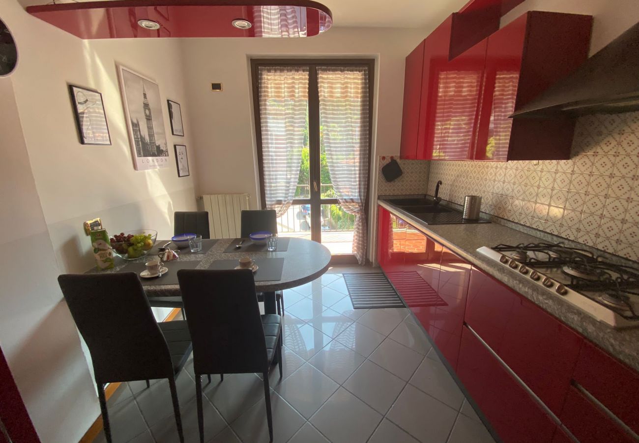 Ferienwohnung in Stresa - Stresa Centro modern apartment in the center of St