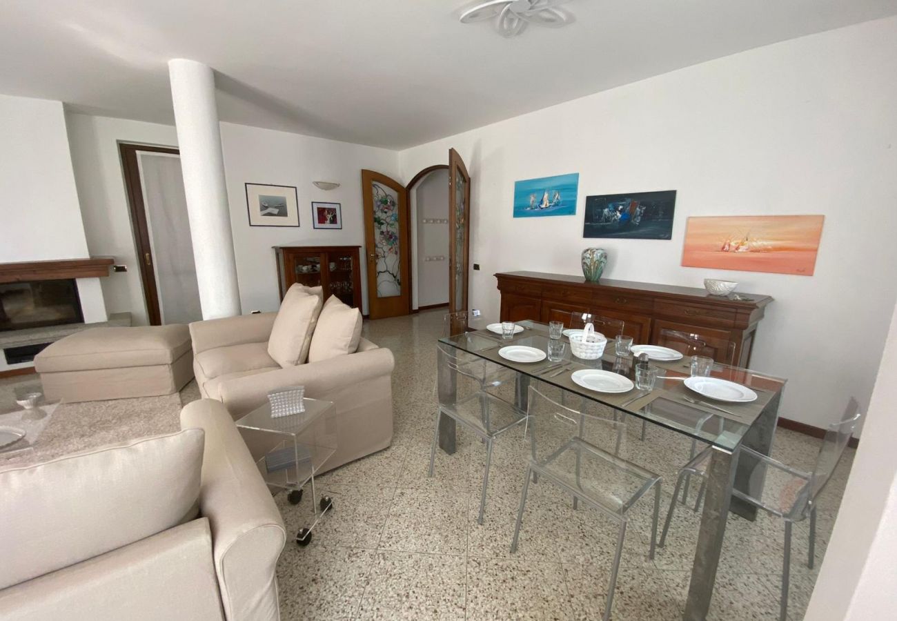 Ferienwohnung in Stresa - Stresa Centro modern apartment in the center of St