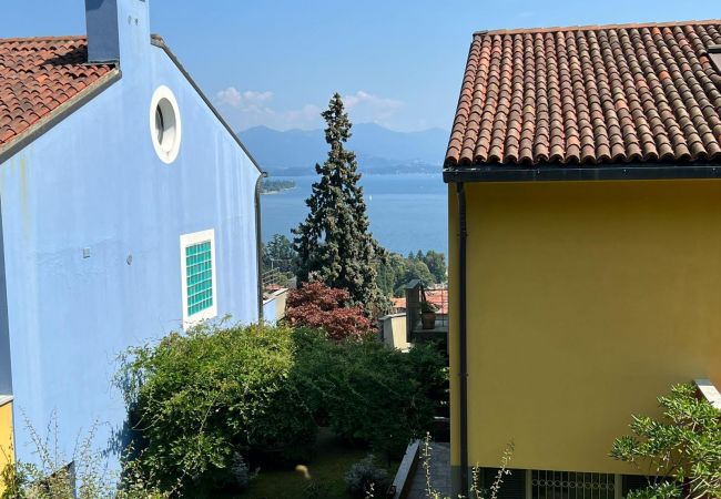 Ferienwohnung in Meina - Verbano Boutique Apartment in Meina with lake view Ferienwohnung in Meina - Verbano Boutique Apartment in Meina with lake view