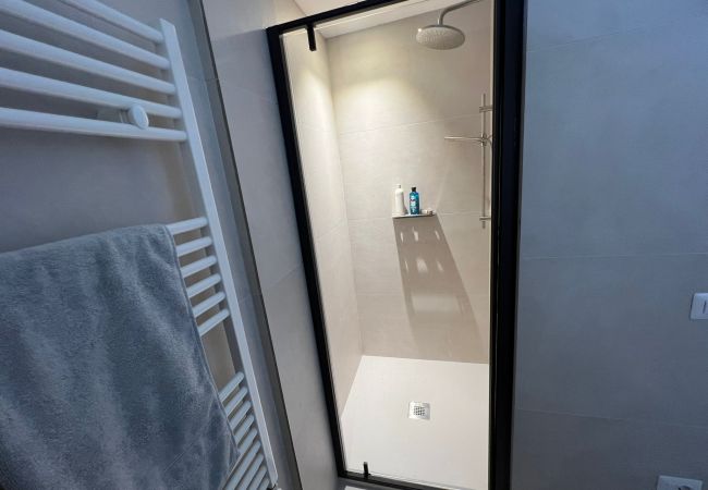 Ferienwohnung in Meina - Verbano Boutique Apartment in Meina with lake view Ferienwohnung in Meina - Verbano Boutique Apartment in Meina with lake view