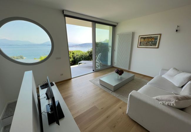 Ferienwohnung in Meina - Verbano Boutique Apartment in Meina with lake view Ferienwohnung in Meina - Verbano Boutique Apartment in Meina with lake view