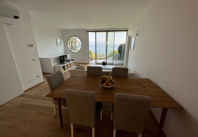 Ferienwohnung in Meina - Verbano Boutique Apartment in Meina with lake view Ferienwohnung in Meina - Verbano Boutique Apartment in Meina with lake view