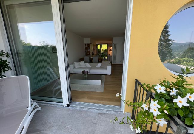 Ferienwohnung in Meina - Verbano Boutique Apartment in Meina with lake view Ferienwohnung in Meina - Verbano Boutique Apartment in Meina with lake view