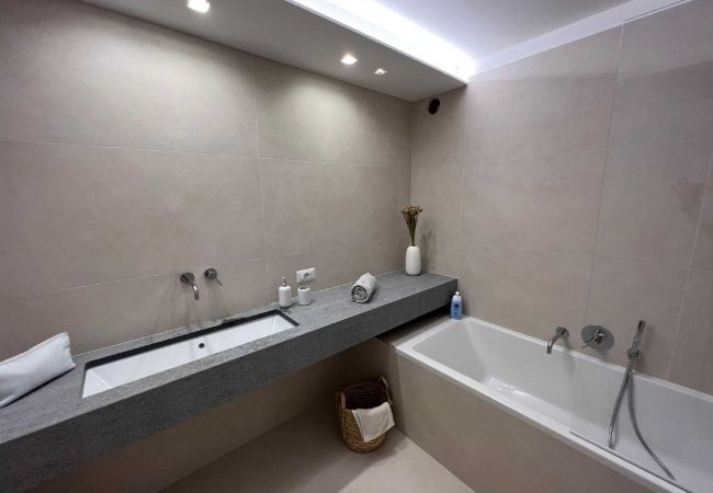 Ferienwohnung in Meina - Verbano Boutique Apartment in Meina with lake view Ferienwohnung in Meina - Verbano Boutique Apartment in Meina with lake view