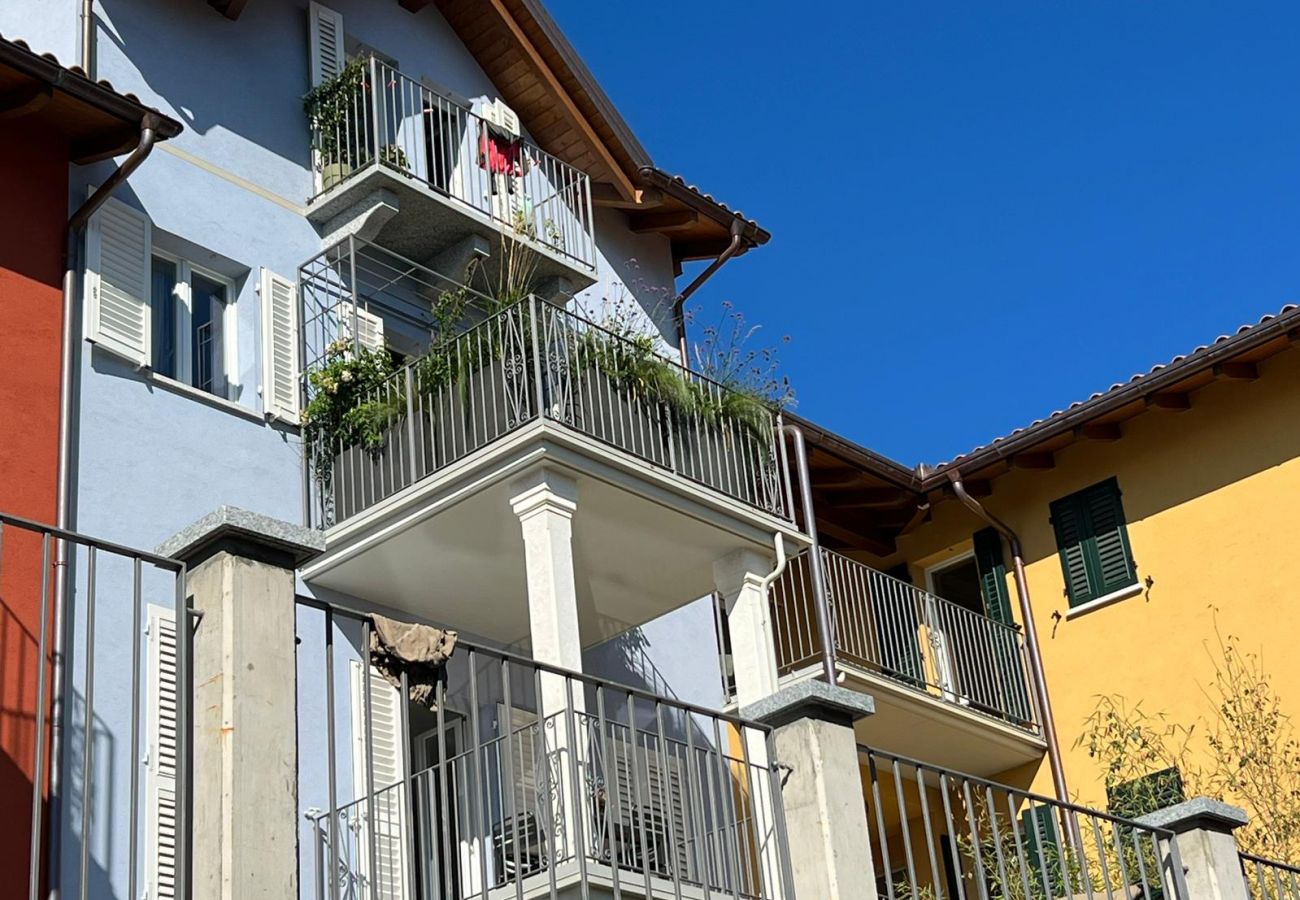 Ferienwohnung in Verbania - Lago Azzurro modern aparment with lake view and ba