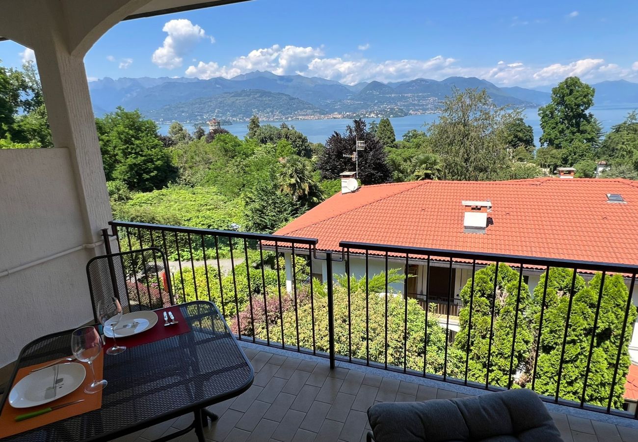 Ferienwohnung in Stresa - Marenco apartment in Stresa with lake view