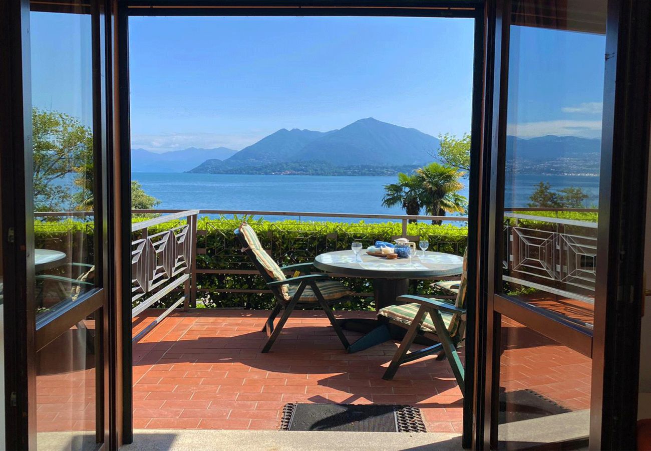 Ferienwohnung in Stresa - Magia del Lago  Apartment with terrace lake view