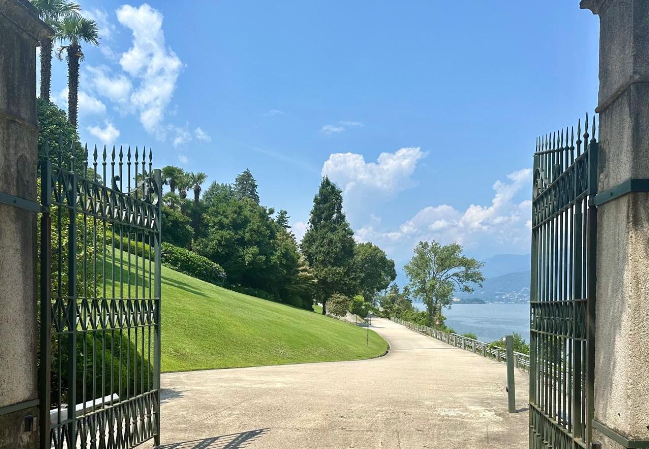 Ferienwohnung in Stresa - Magia del Lago  Apartment with terrace lake view