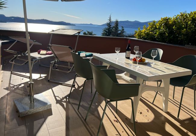 Ferienwohnung in Ghiffa - Bella Rosa Apartment in Ghiffa with lake view Ferienwohnung in Ghiffa - Bella Rosa Apartment in Ghiffa with lake view