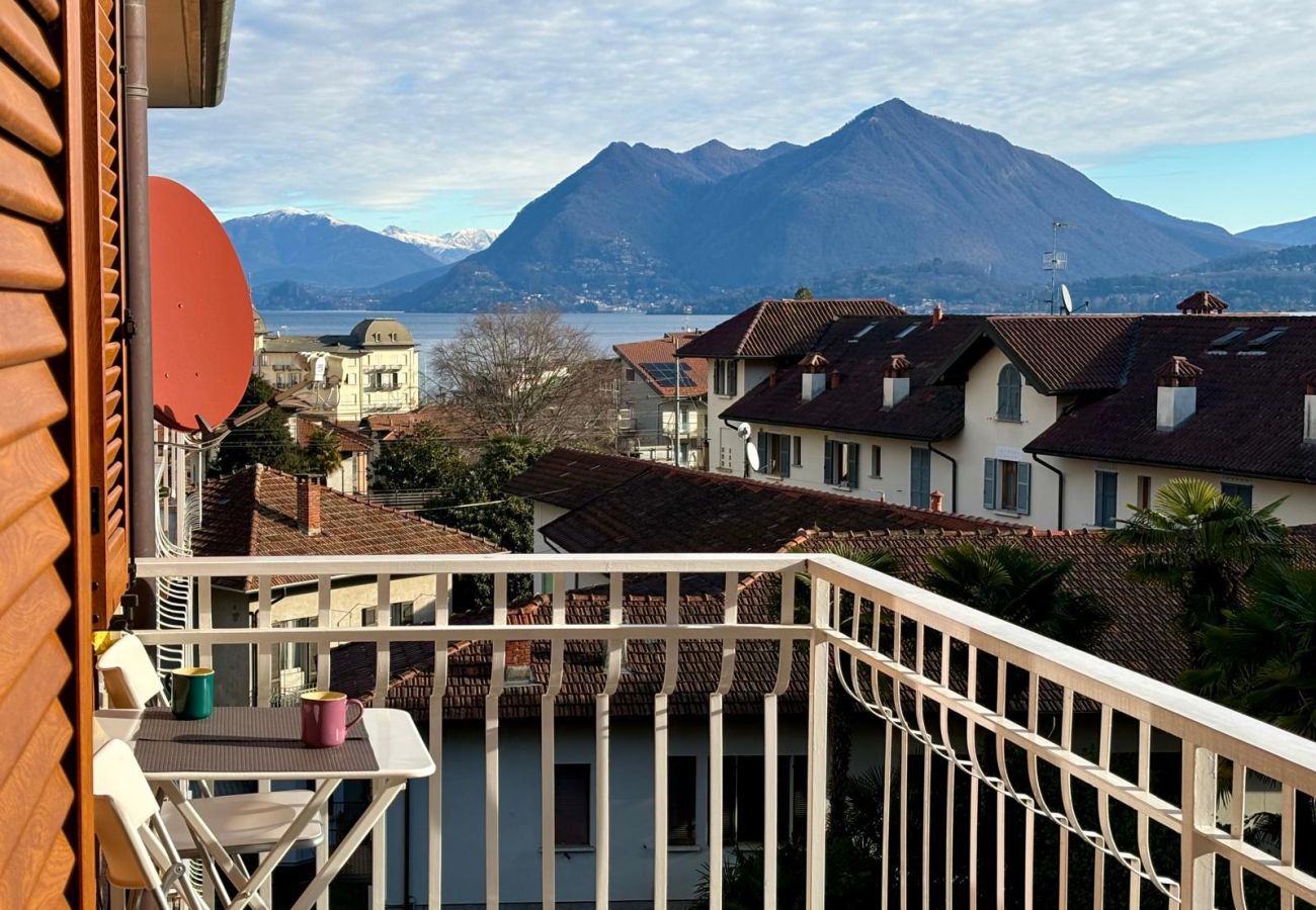 Ferienwohnung in Stresa - Ilaria apartment in Stresa with balcony lake view