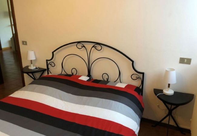 Ferienwohnung in Luino - Cordelia 9 Apartment with pool in Luino Ferienwohnung in Luino - Cordelia 9 Apartment with pool in Luino