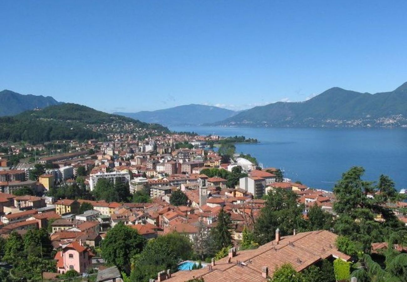 Ferienwohnung in Luino - Cordelia 9 Apartment with pool in Luino