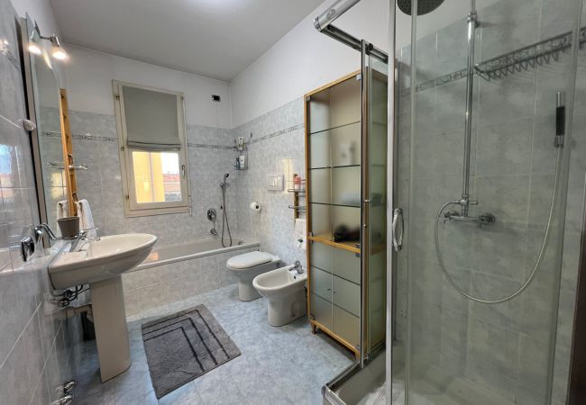 Ferienwohnung in Verbania - Giotto apartment in the center of Verbania Intra Ferienwohnung in Verbania - Giotto apartment in the center of Verbania Intra