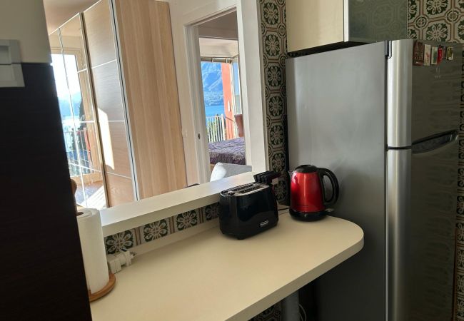 Ferienwohnung in Oggebbio - Vera apartment with wonderful terrace lake view Ferienwohnung in Oggebbio - Vera apartment with wonderful terrace lake view