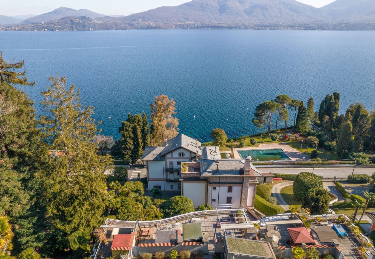 Ferienwohnung in Oggebbio - Vera apartment with wonderful terrace lake view