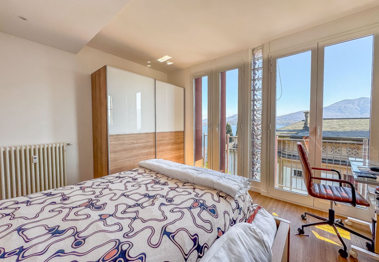 Ferienwohnung in Oggebbio - Vera apartment with wonderful terrace lake view