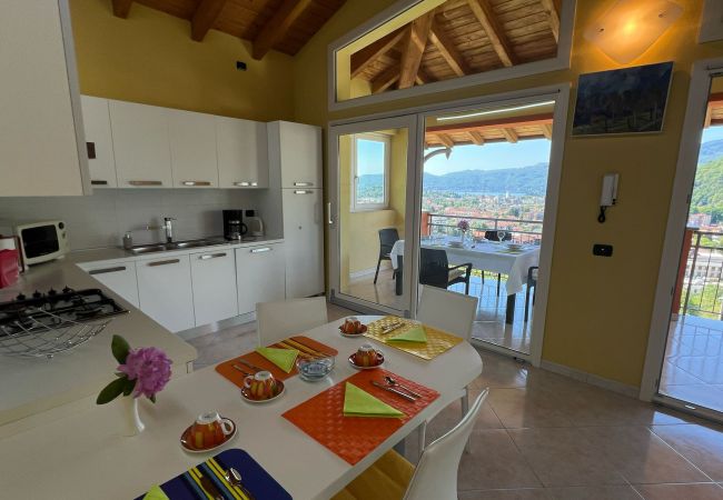 Ferienwohnung in Verbania - Penthouse Valentino with terrace lake view Ferienwohnung in Verbania - Penthouse Valentino with terrace lake view