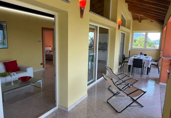 Ferienwohnung in Verbania - Penthouse Valentino with terrace lake view Ferienwohnung in Verbania - Penthouse Valentino with terrace lake view