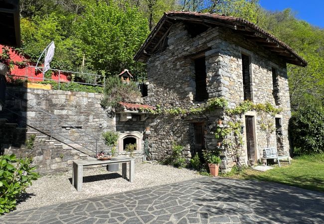 Villa in Oggebbio - Raggio di Sole Villa with pool and lakeview Villa in Oggebbio - Raggio di Sole Villa with pool and lakeview