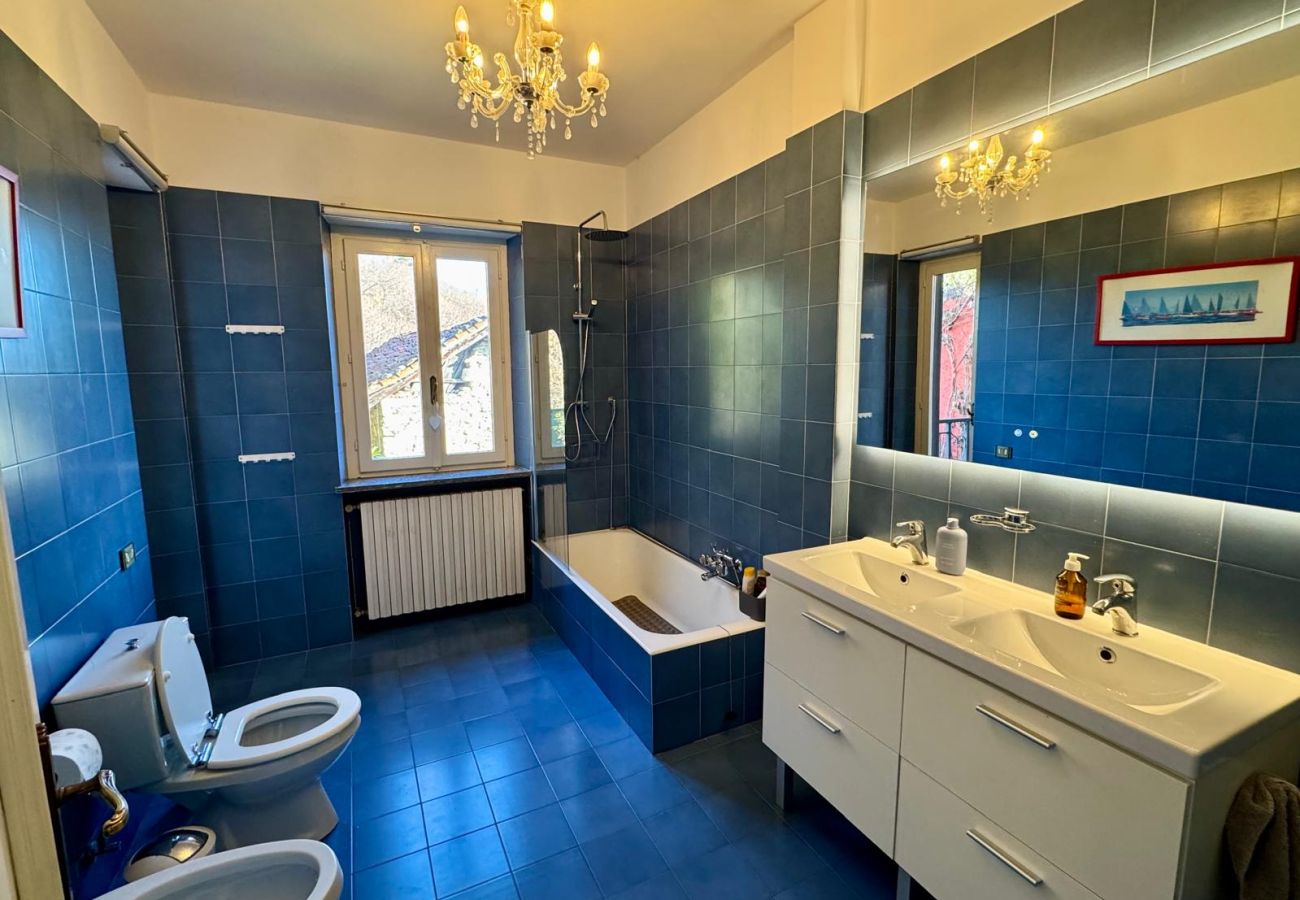 Villa in Oggebbio - Raggio di Sole Villa with pool and lakeview