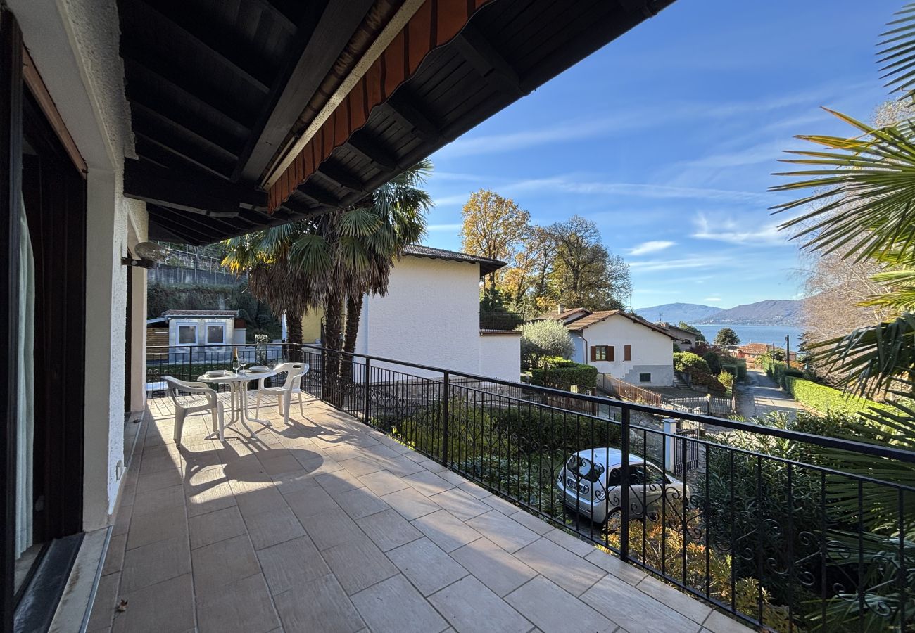 Ferienwohnung in Luino - Carmen apartment with lake view and balcony
