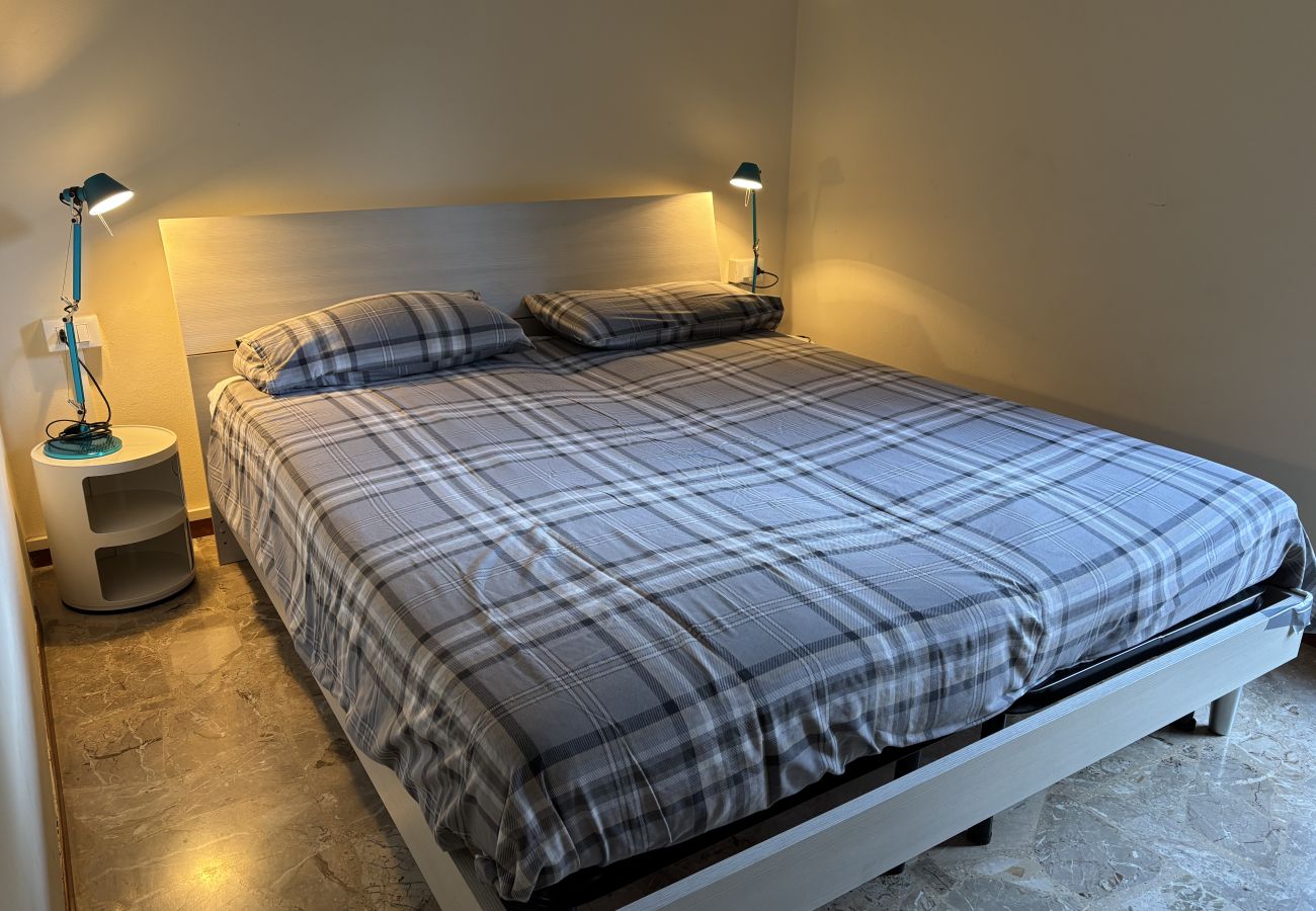 Ferienwohnung in Luino - Carmen apartment with lake view and balcony